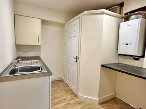 Utility Room- click for photo gallery
